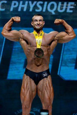 CLASSIC PHYSIQUE +178
